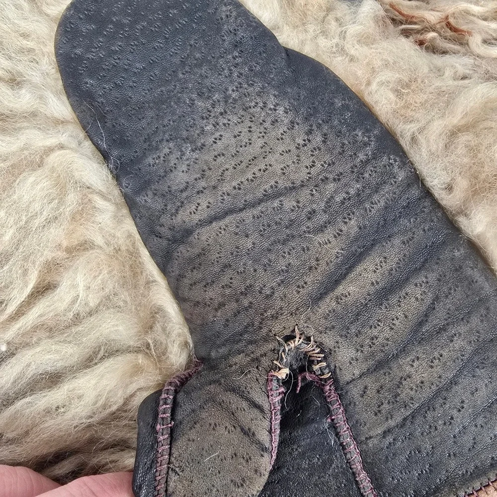 Vintage Shaggy Long Hair Sheepskin Leather Winter/Trapper Mittens Brown Tan Fur